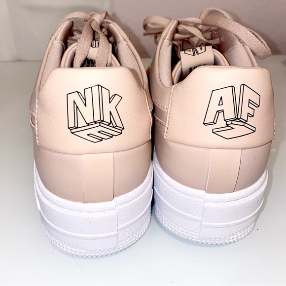 Nike Air Force 1 Pixel (NWOT) - Picture 4 of 10